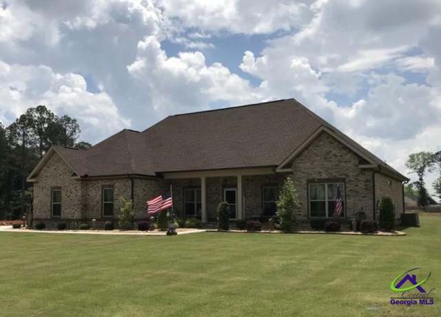 Property at 321 Sterling Dr, Byron, GA 31008, 4 beds, 2.5 baths