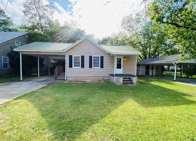 Property at 32 S Stevens St, Ellaville, GA 31806, 3 beds, 2 baths