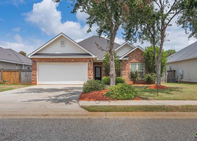 Property at 225 Amber Dr, Byron, GA 31008, 3 beds, 2 baths