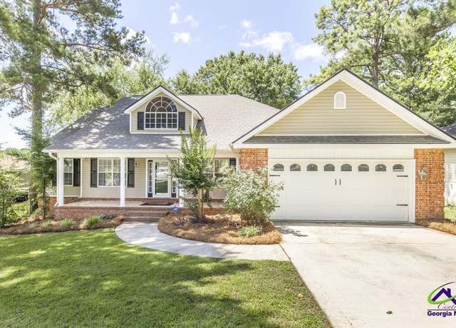 Property at 310 Woods Edge Way, Warner Robins, GA 31088, 4 beds, 3 baths