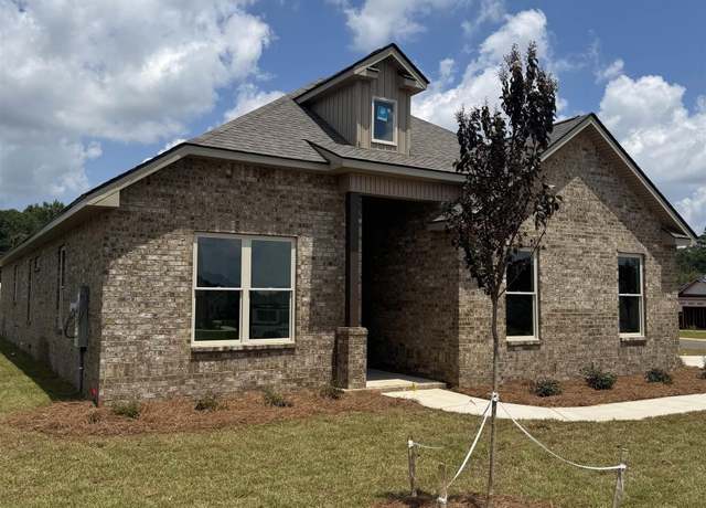 Property at 104 Hunt's Landing Dr, Kathleen, GA 31047, 4 beds, 2 baths