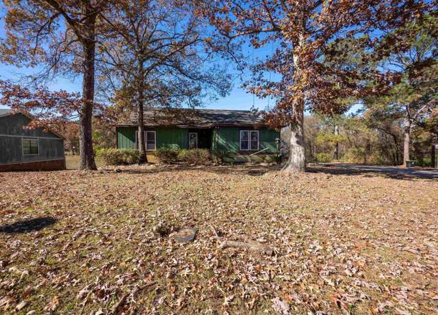 Property at 113 Eastlake Dr, Warner Robins, GA 31093, 3 beds, 2 baths