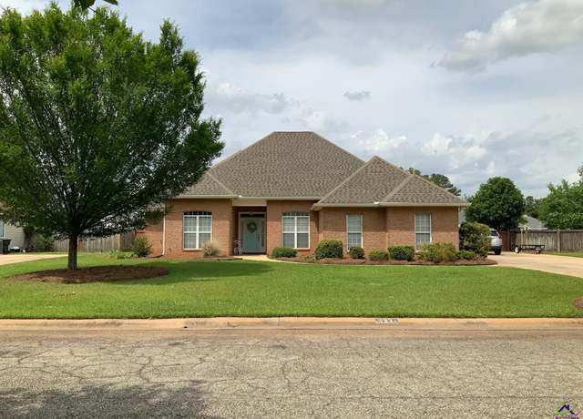 Property at 123 Ellicott Dr, Warner Robins, GA 31088, 3 beds, 2 baths