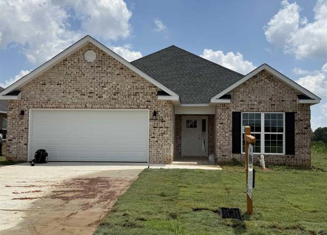 Property at 412 Lamplight Dr, Warner Robins, GA 31008, 3 beds, 2 baths