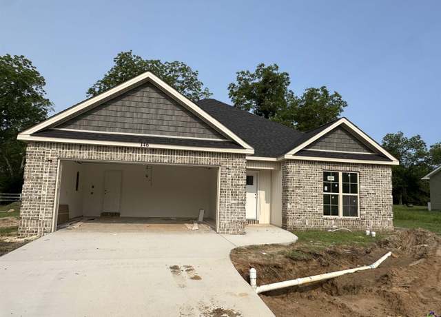 Property at 146 Village Cir, Cochran, GA 31014, 3 beds, 2 baths