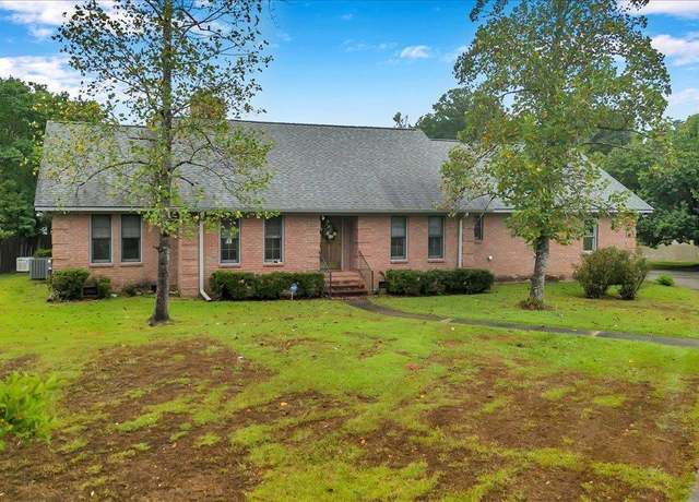 Property at 378 Fox Tail Dr, Macon, GA 31220, 4 beds, 2.5 baths