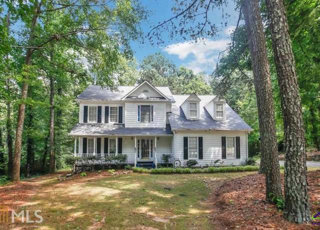 Property at 2105 Fair Ridge Ct, Jonesboro, GA 30236, 4 beds, 2.5 baths