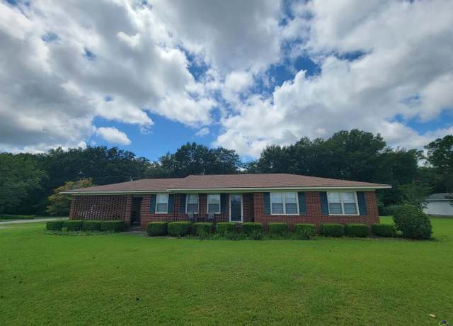 Property at 25 Red Devil Dr, Hawkinsville, GA 31036, 3 beds, 2 baths