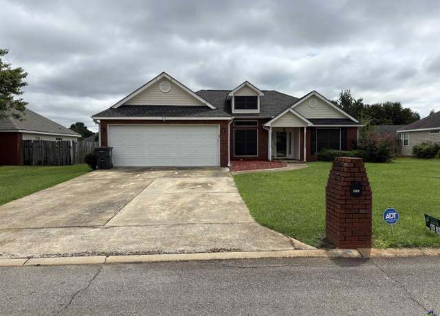 Property at 214 Bowens Mill Dr, Bonaire, GA 31005, 3 beds, 2 baths