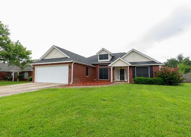 Property at 214 Bowens Mill Dr, Bonaire, GA 31005, 3 beds, 2 baths
