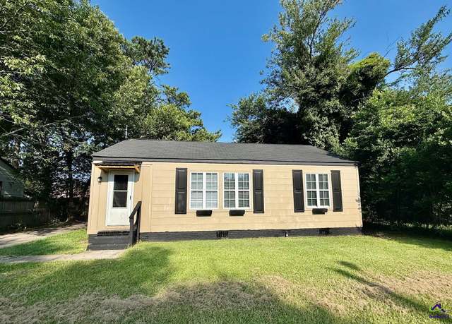 Property at 711 Mcarthur Blvd, Warner Robins, GA 31093, 2 beds, 1 bath