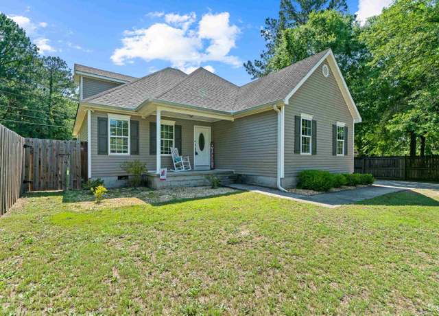 Property at 395 Chapman Rd, Macon, GA 31211, 4 beds, 3 baths