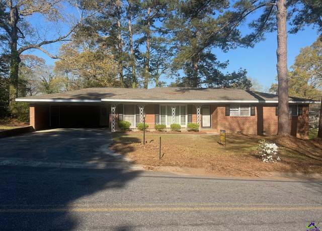Property at 215 Forest Hill Dr, Warner Robins, GA 31088, 3 beds, 2 baths