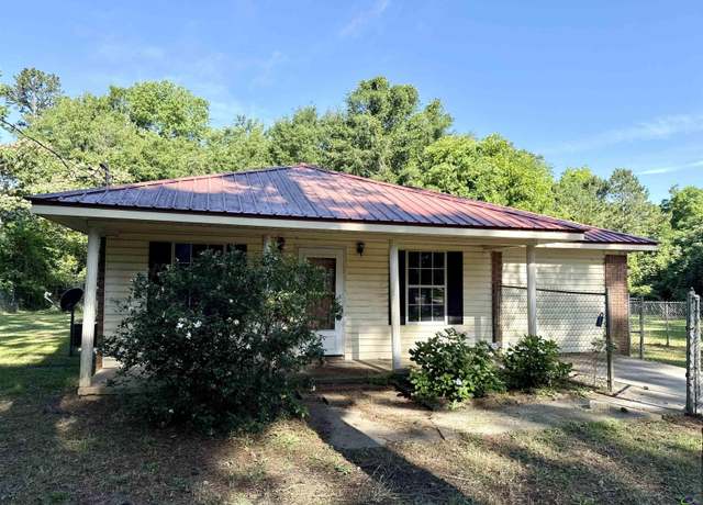 Property at 90 Christopher Cir, Fort Valley, GA 31030, 3 beds, 2 baths