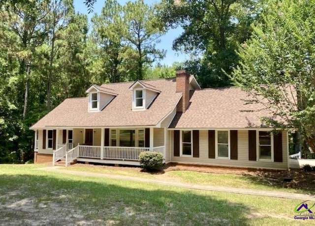 Property at 104 Bay View Rd, Perry, GA 31069, 4 beds, 3.5 baths