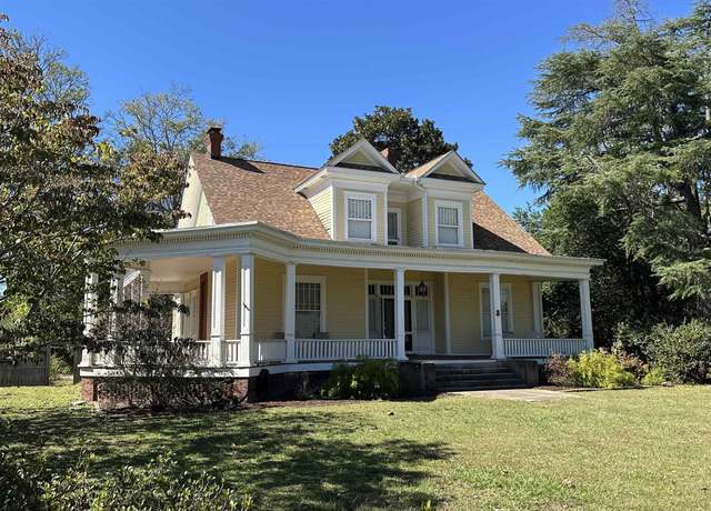 Property at 3 N Crawford St, Reynolds, GA 31076, 4 beds, 2 baths