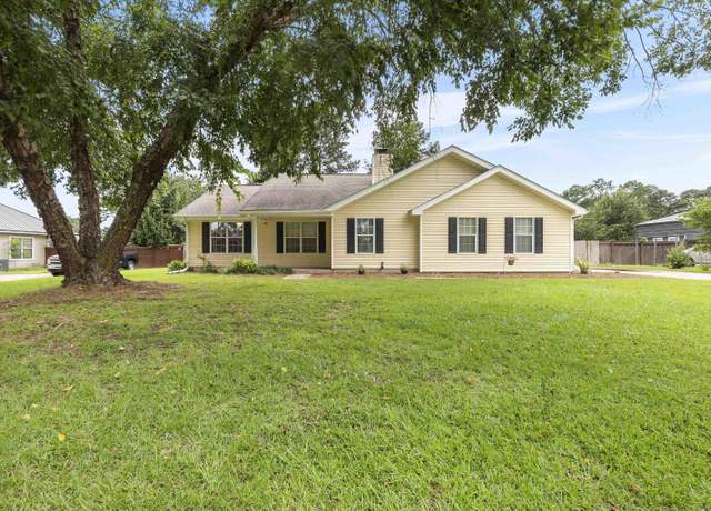Property at 208 Timber Ridge Dr, Warner Robins, GA 31088, 3 beds, 2 baths
