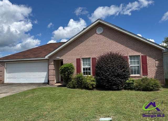 Property at 108 Emerald Ct, Warner Robins, GA 31088, 3 beds, 2 baths