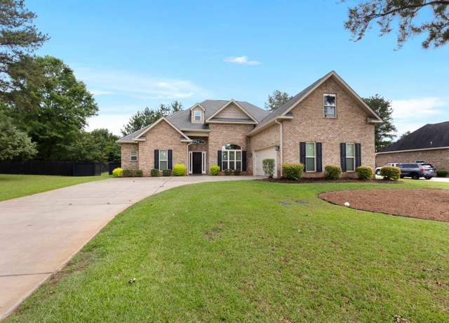 Property at 300 Bridgehampton Way, Perry, GA 31069, 3 beds, 2.5 baths