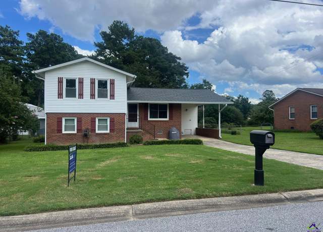 Property at 213 Self St, Warner Robins, GA 31088, 4 beds, 2 baths