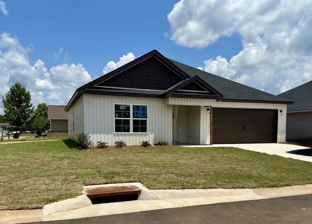 Property at 3054 Cellar Ln, Perry, GA 31069, 3 beds, 2 baths