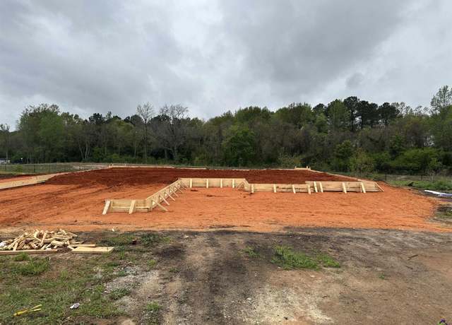 Property at 103 Reedy Ct, Perry, GA 31069, 3 beds, 2 baths