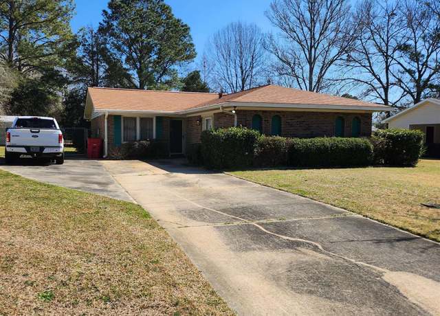 Property at 216 Scarborough Rd, Centerville, GA 31028, 3 beds, 2 baths