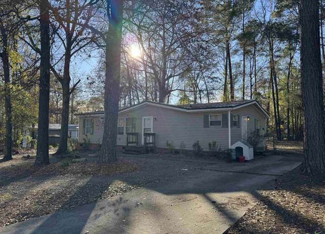 Property at 103 Sunnybrook Dr, Perry, GA 31069, 3 beds, 2 baths