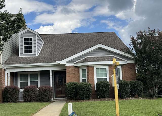 Property at 104 Jamestown Dr, Warner Robins, GA 31088, 2 beds, 2 baths