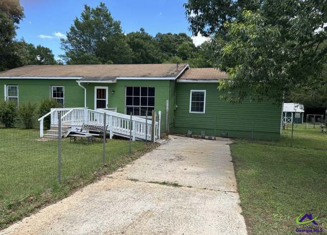 Property at 88 Fullwood Dr, Fort Valley, GA 31030, 4 beds, 2 baths