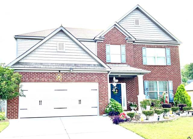 Property at 104 Chickasaw Ct, Byron, GA 31008, 4 beds, 3 baths