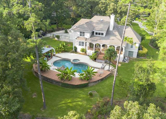 Property at 214 Westbury Ct, Warner Robins, GA 31088, 4 beds, 3.5 baths