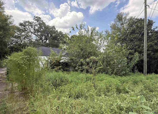 Property at 964 Ponce De Leon Cir, Macon, GA 31206, 3 beds, 2 baths