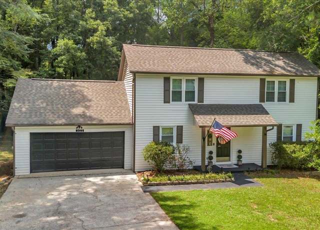 Property at 1422 Trails End Dr, Macon, GA 31220, 3 beds, 2.5 baths