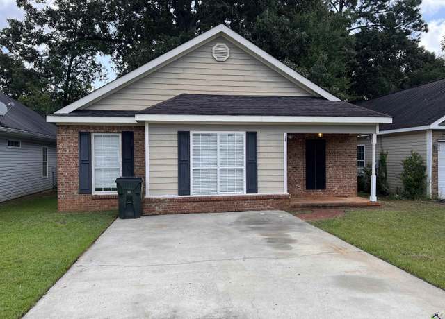 Property at 129 Rolling Woods Circle Cir, Warner Robins, GA 31088, 3 beds, 2 baths
