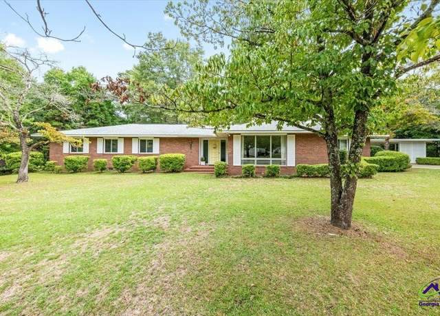 Property at 502 Main St, Byron, GA 31008, 4 beds, 2 baths