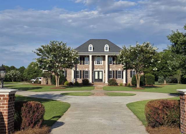 Property at 1000 Eagle Feather Trl, Perry, GA 31069, 4 beds, 4 baths