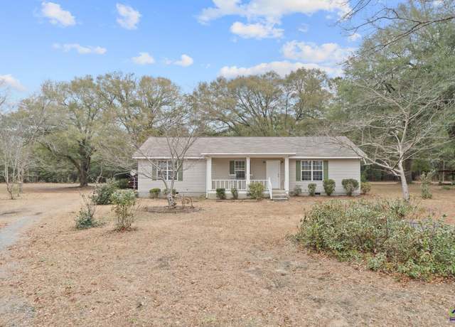 Property at 23 E Franklin Ave, Hawkinsville, GA 31036, 3 beds, 2 baths