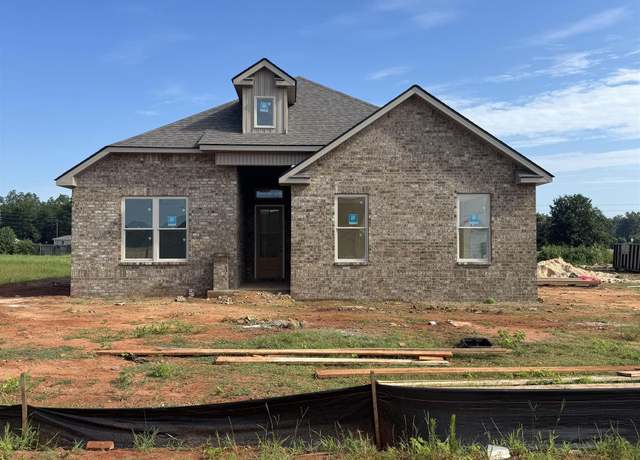 Property at 104 Hunt's Landing Dr, Kathleen, GA 31047, 4 beds, 2 baths