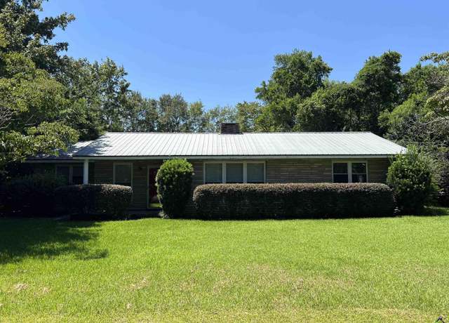Property at 142 Rose St, Cochran, GA 31014, 2 beds, 1 bath