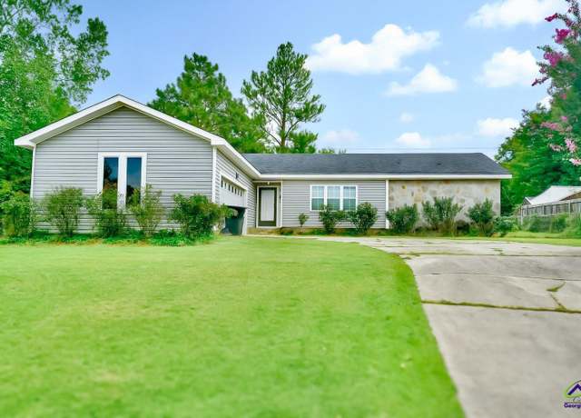 Property at 106 Countrywood Trl, Warner Robins, GA 31088, 3 beds, 2 baths