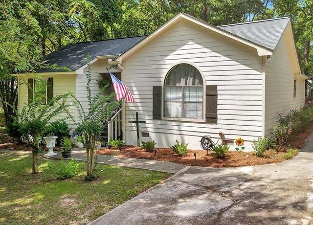 Property at 512 Bristle Cone Dr, Macon, GA 31220, 3 beds, 2 baths