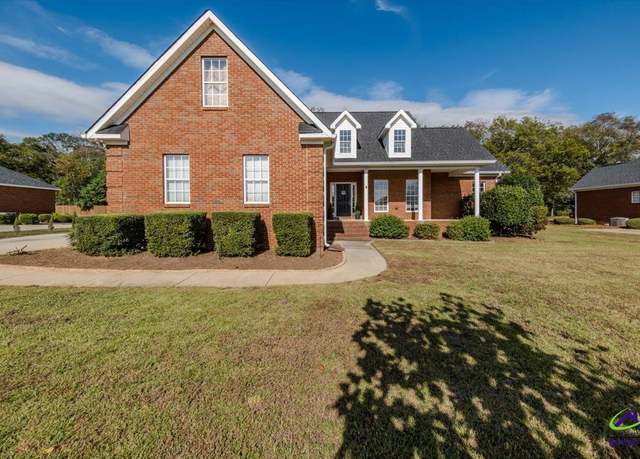 Property at 439 Joseph Chandler Dr, Macon, GA 31216, 3 beds, 2 baths