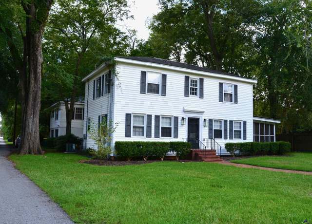 Property at 1007 Third St, Perry, GA 31069, 3 beds, 2 baths