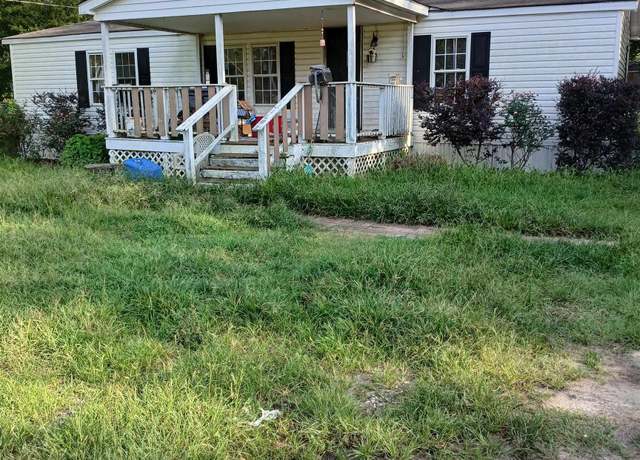 Property at 520 Roger Dr, Byron, GA 31008, 3 beds, 2 baths