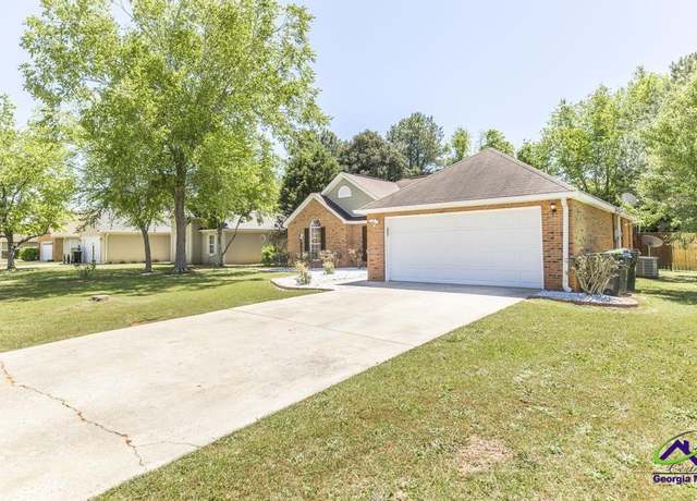 Property at 111 Blake Ter, Warner Robins, GA 31088, 3 beds, 2 baths