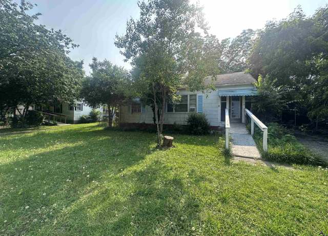 Property at 715 Miller Dr, Warner Robins, GA 31093, 2 beds, 1.5 baths