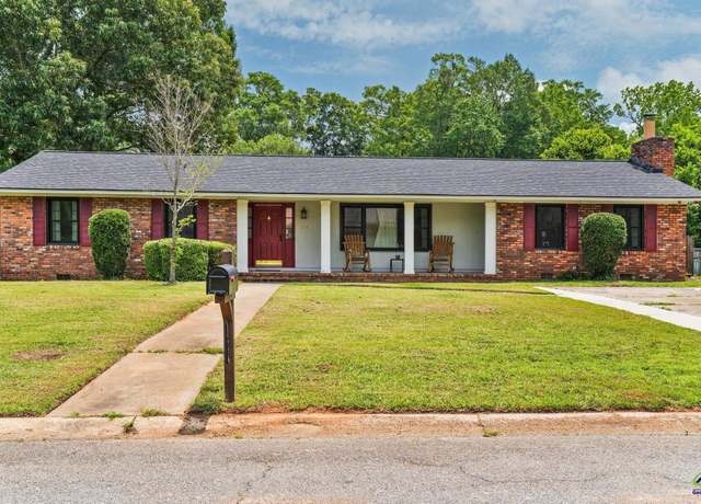 Property at 1508 Windsor Rd, Perry, GA 31069, 4 beds, 2 baths