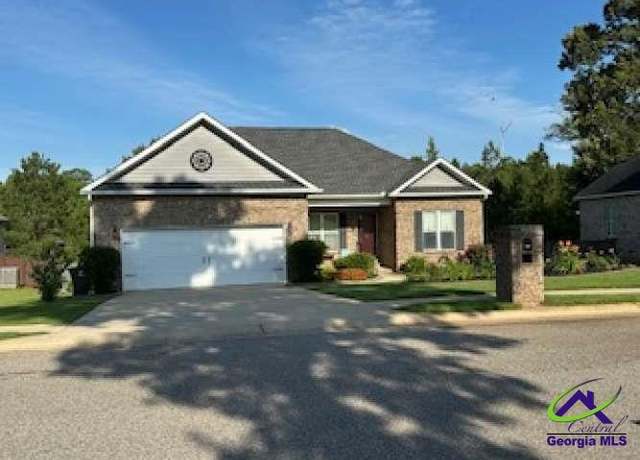 Property at 403 Hunts Landing Dr, Kathleen, GA 31047, 3 beds, 2 baths