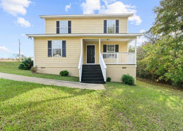 Property at 2324 W Gwendale Dr, Lizella, GA 31052, 3 beds, 2 baths